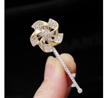 Золота Брошка Віяло удачі з п'ятьма обертовими лезами приваблює чудове удавання, прибирає перешкоди від