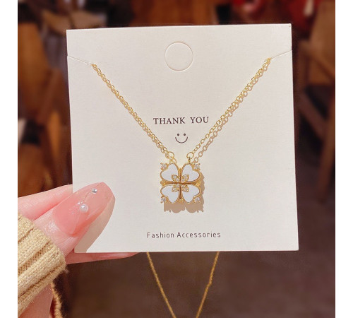 Підвіска Чотирилиста конюшина з білим перламутром, фіанітами та магнітами грошового талісмана для удачі