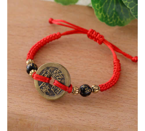 Тибетський браслет на червоній нитці з китайською монетою з мантрами для грошей і здоров'я