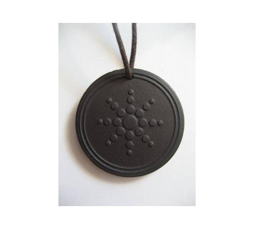 Турмаліновий енергетичний скелювальний медальйон "Quantum Pendant"﻿